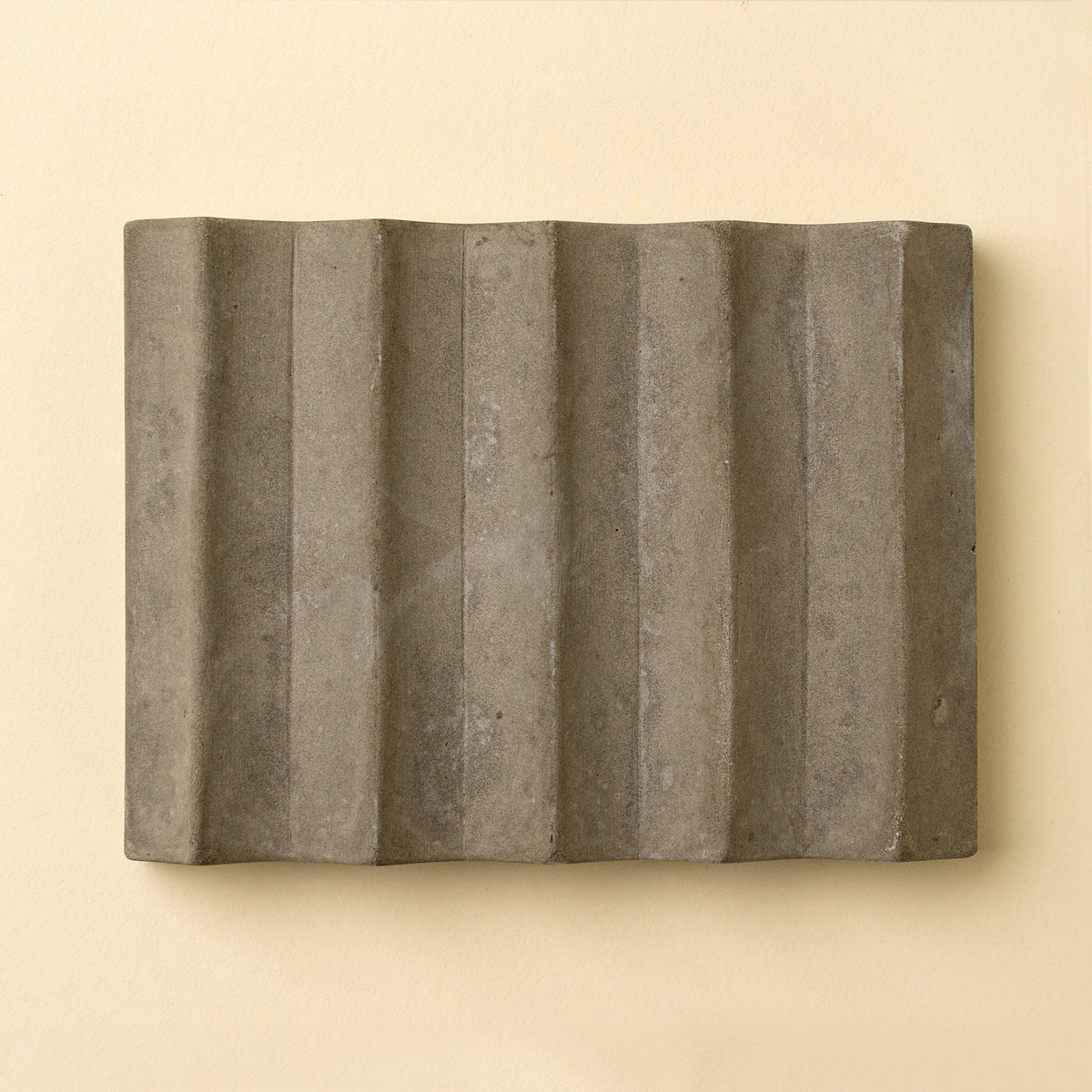 CONCRETE RIDGE SOAP DISH