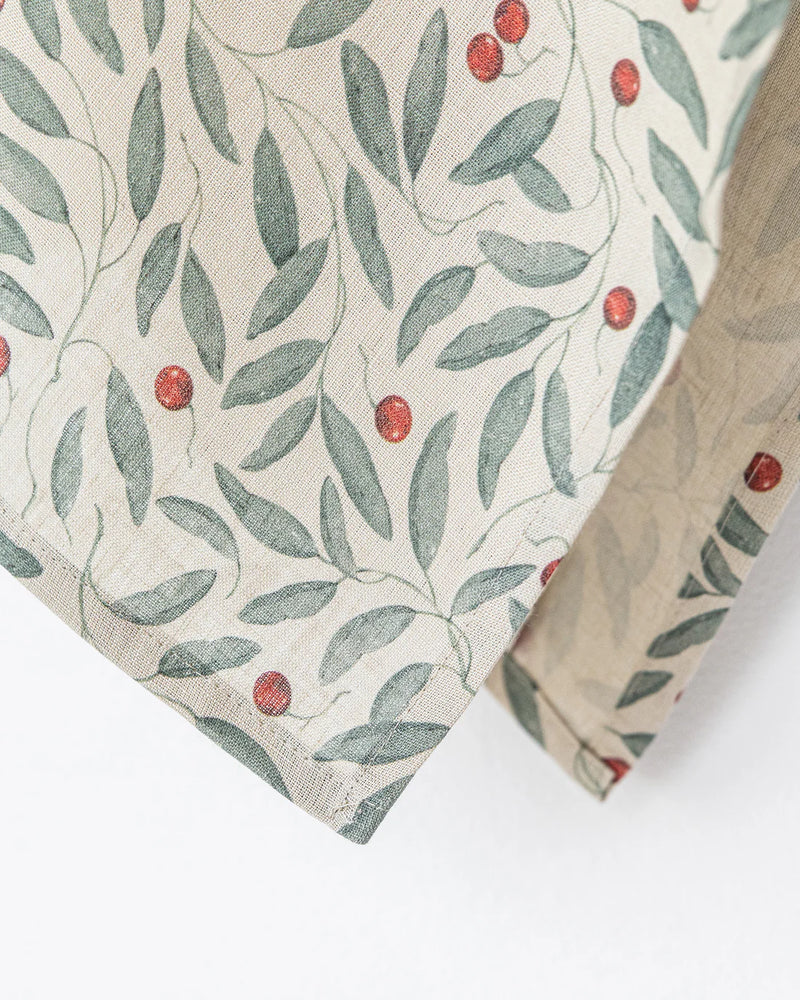 LINEN TEA TOWEL IN MISTLETOE PRINT