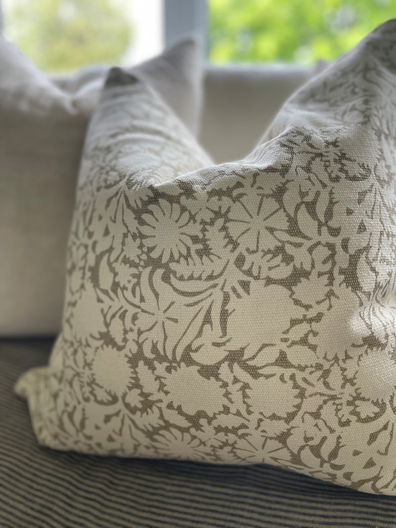 FLORAL PILLOW COVER OLIVE GREEN