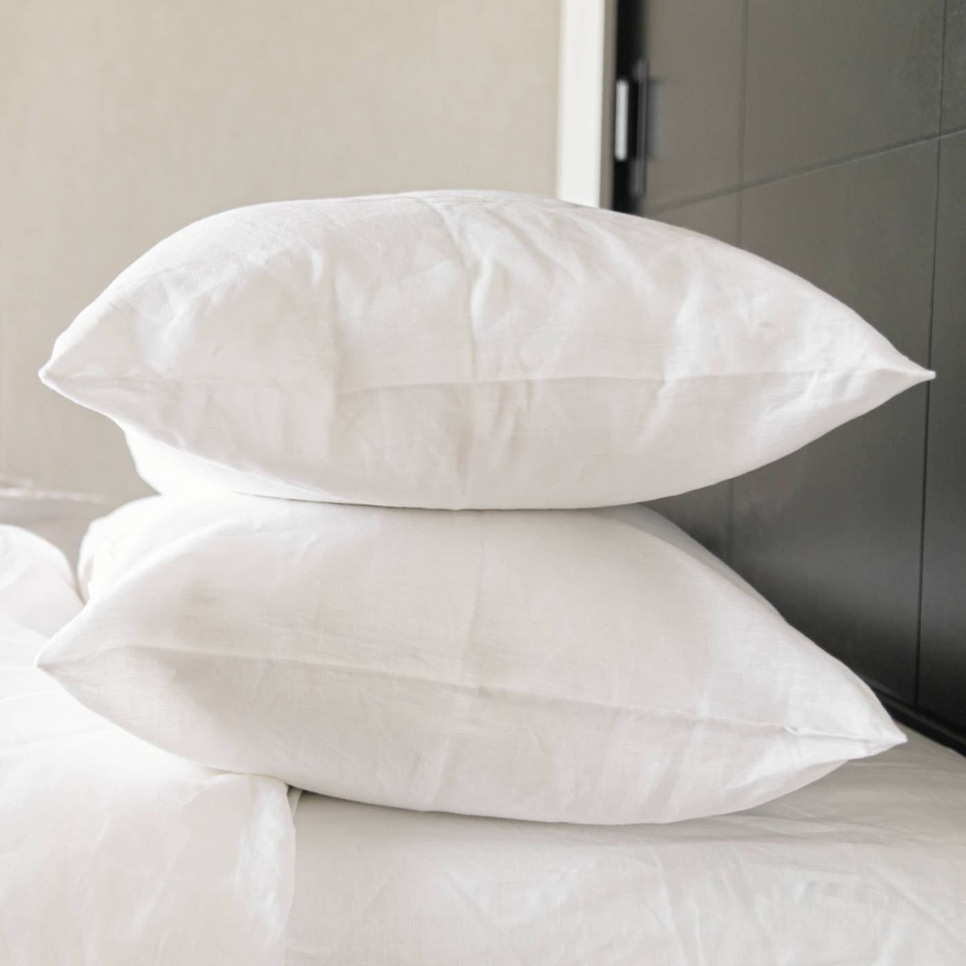 How to make outlet pillowcases white again